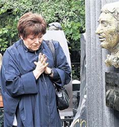 Спартак Мишулин увековечен в бронзе