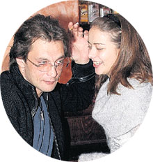 <a class=light href="/actor.aspx?id=298">Марина Александрова </a>вышла замуж